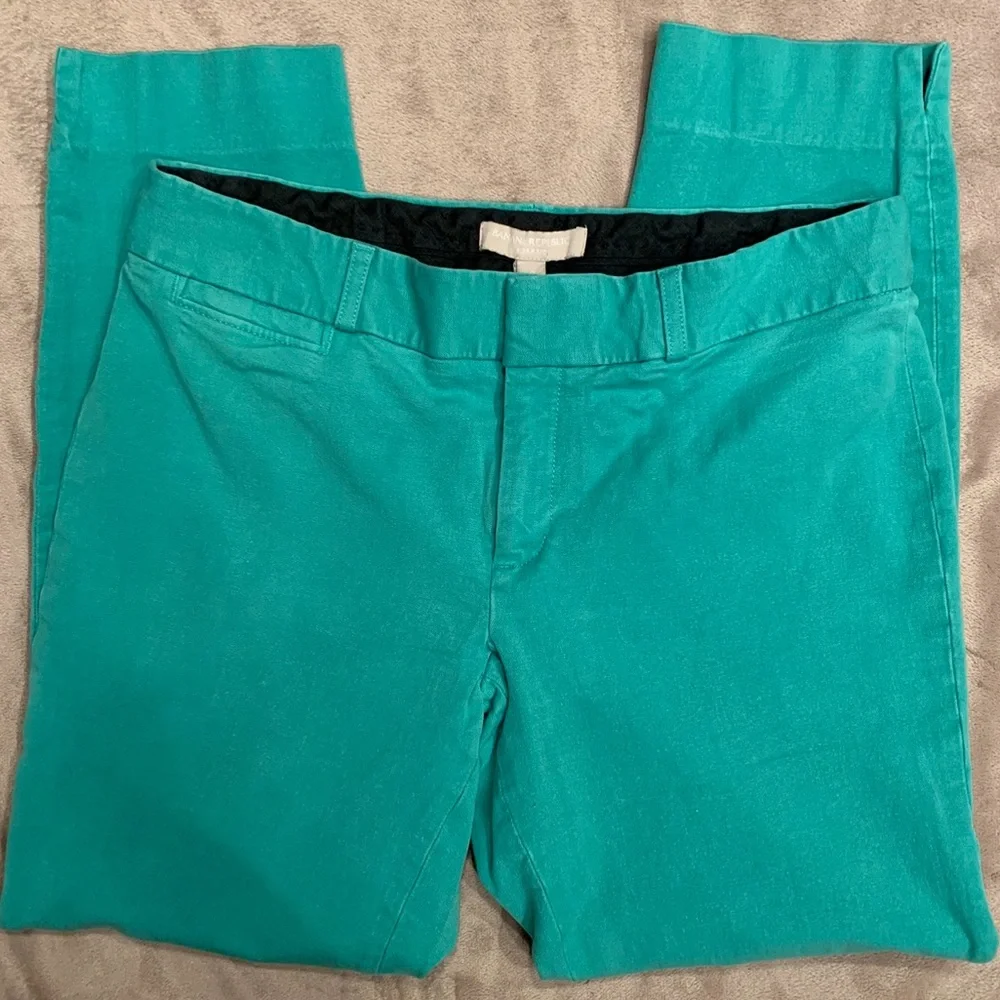 EUC Banana Republic Green Stretchy Sloan Fit Pants Size 8 - Picture 1 of 4